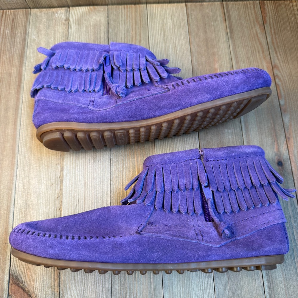 Minnetonka Girls Purple Suede Leather Fringe Moccasin Ankle Boots Size 4 Boho